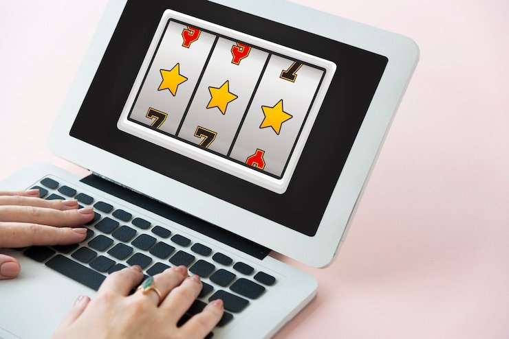 qr621 Live Casino Tables